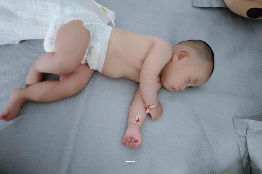 十堰孕妇肚子一跳一跳